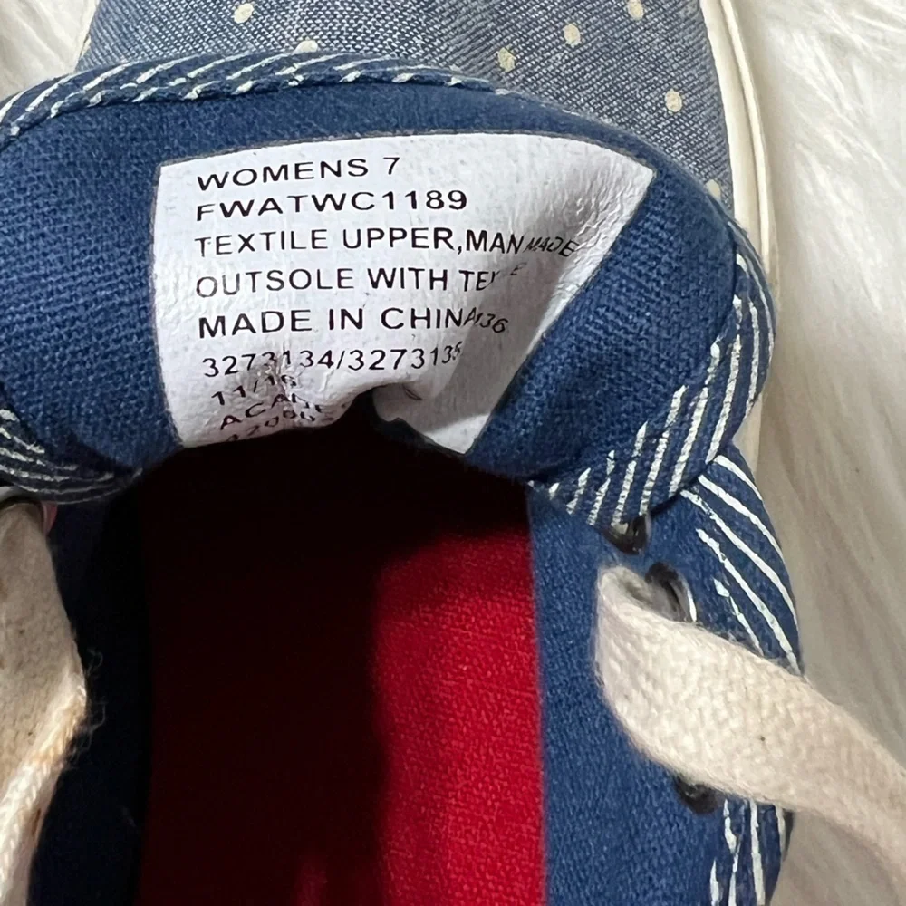 Austin Trading Co Women’s Casual Tennis Shoe (Sz 7)